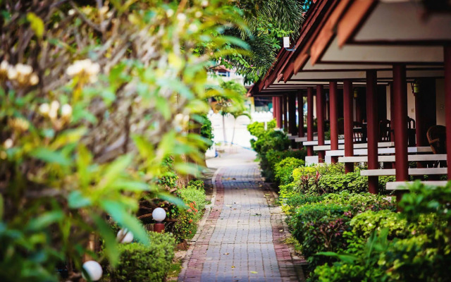 Buri Beach Resort