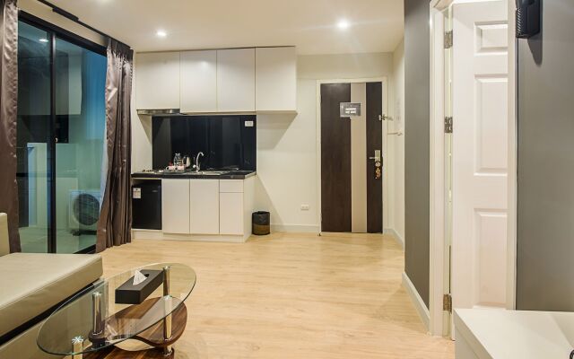 B2 Mae Sot Premier Hotel