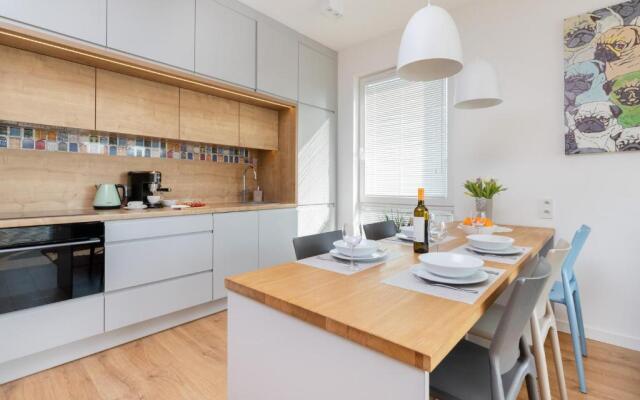 Łowicka 96 Gdynia Apartment by Renters Prestige