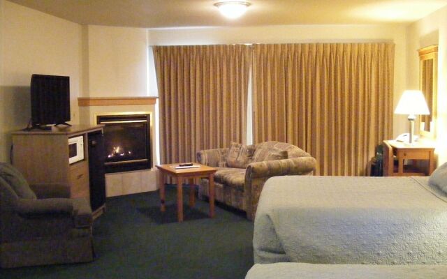 Sunset Oceanfront Lodging