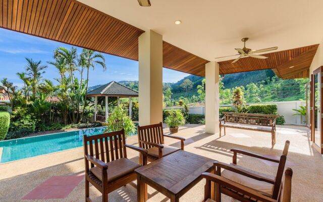 Aster Pool Villa