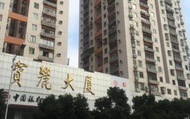 Yujiang International Hostel Jingji 100 Branch