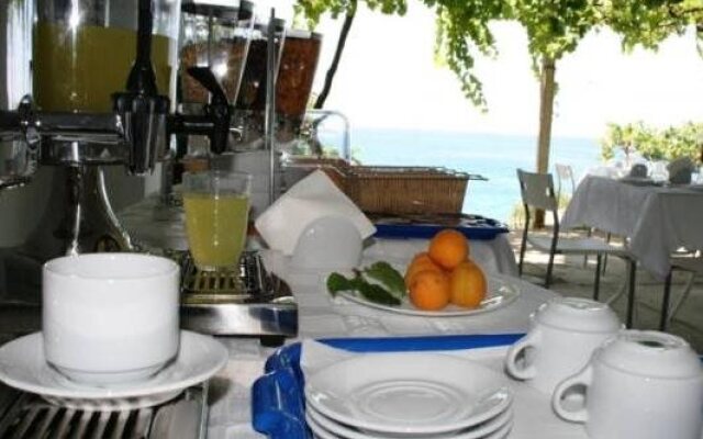 Mare Bed & Breakfast Hotel