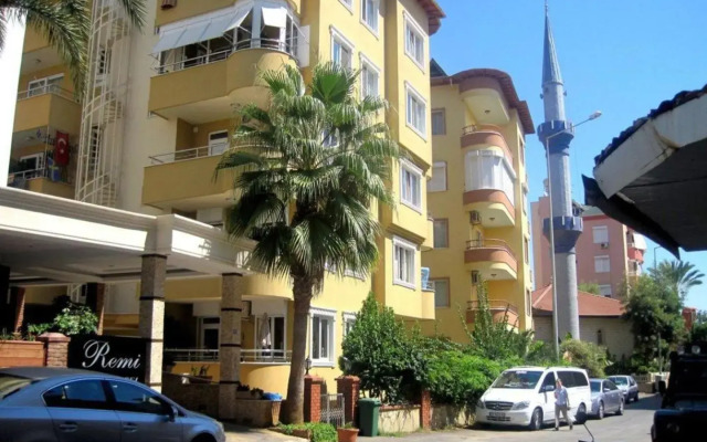 Remi Hotel