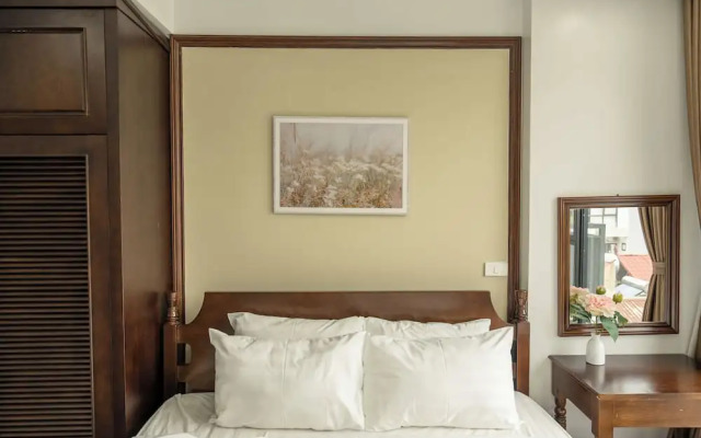 Lunaria Two Bedroom Apartment