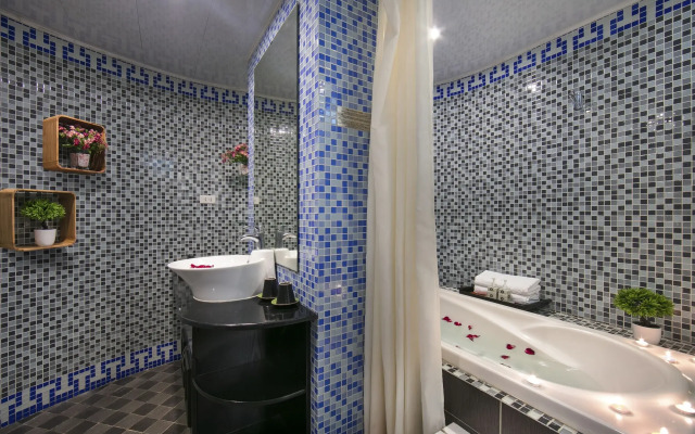 Hanoi Emotion Hotel
