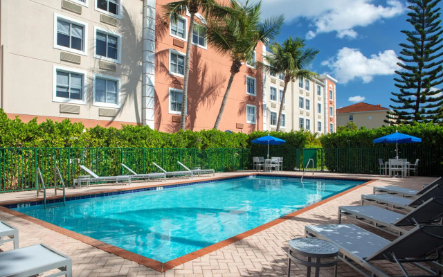 Spark by Hilton Miami Doral