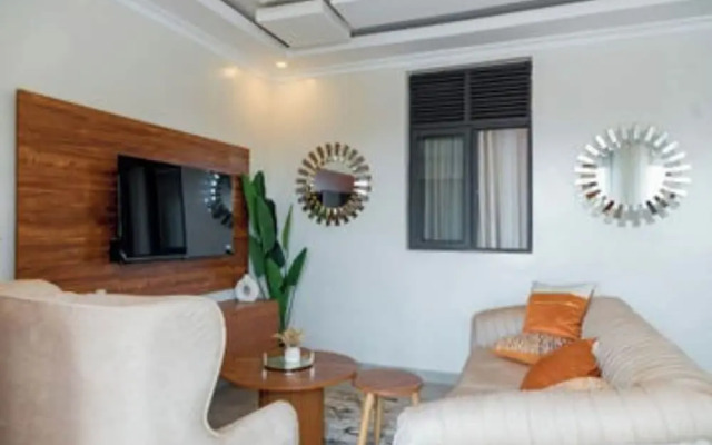 Tranquil Point Residence