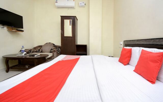 OYO 4894 Hotel The Diamond Chandigarh