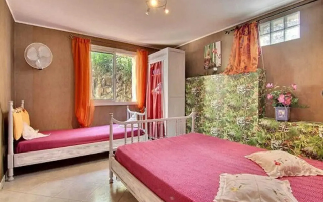 Magnifique Villa,Calme,Vue dégagée,Piscine,Parking,Wifi,Clim