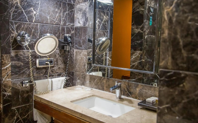 Hotel Gold Majesty