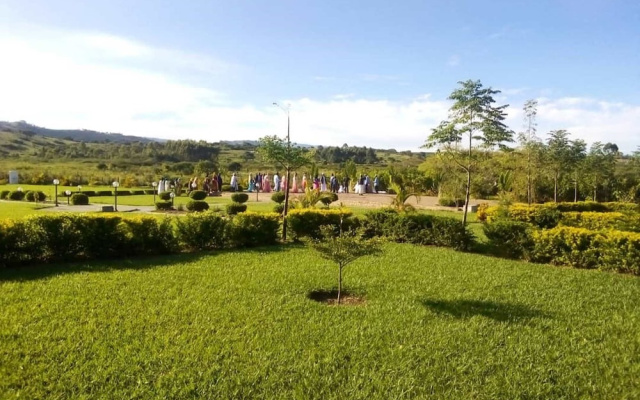 Bwizi Gardens and Resort