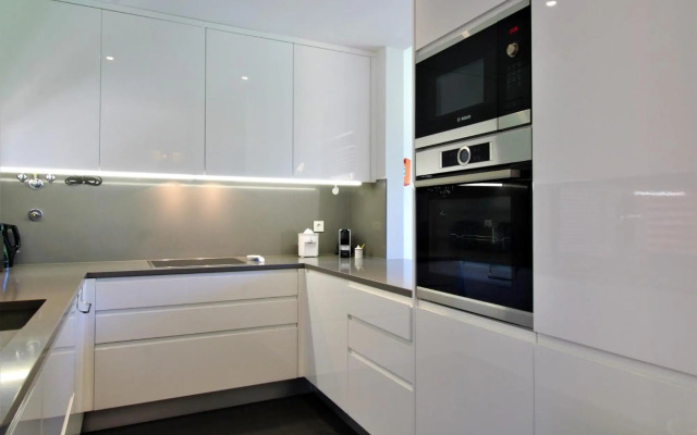 L'Orangerie Green Garden by SAPvillas