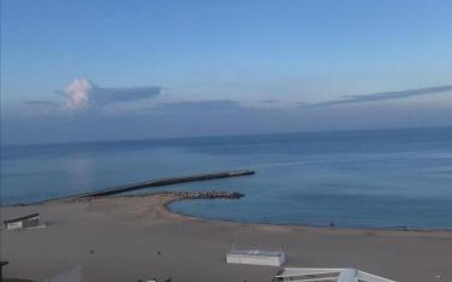 Faleza Nord Sea View Apartment