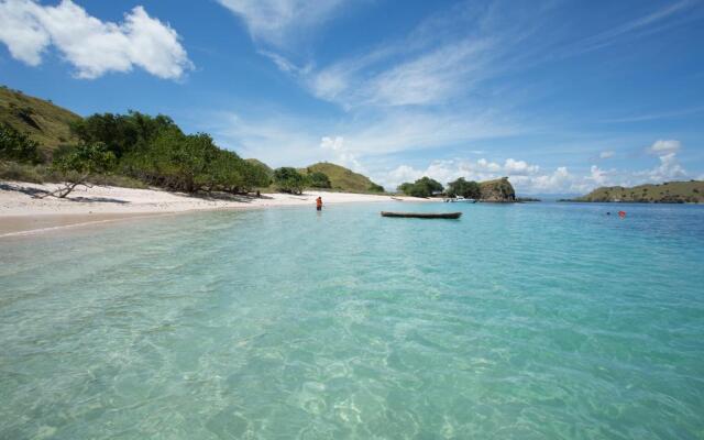 The Jayakarta Suite Komodo Flores