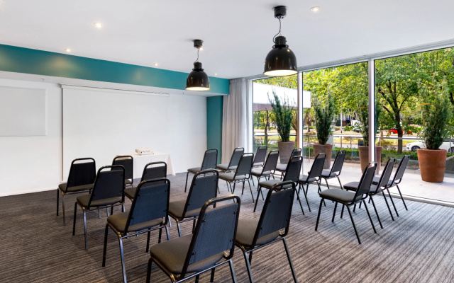 Park Regis Griffin Suites