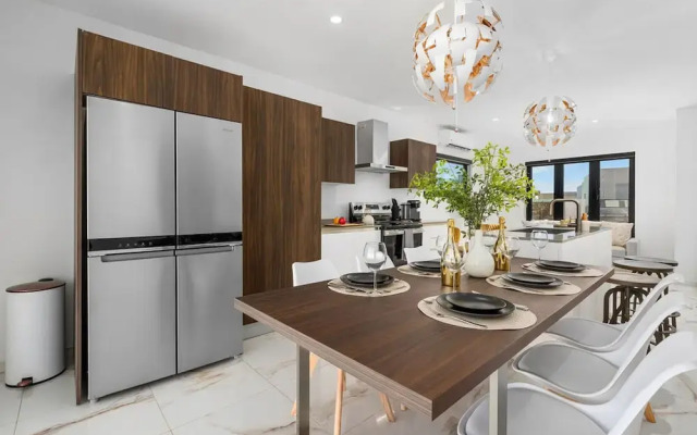 La Perla 2br2ba Home w Private Pool Patio BBQ