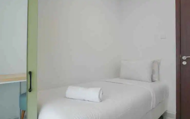 Luxurious and Comfy 2BR at West Vista Apartment By Travelio