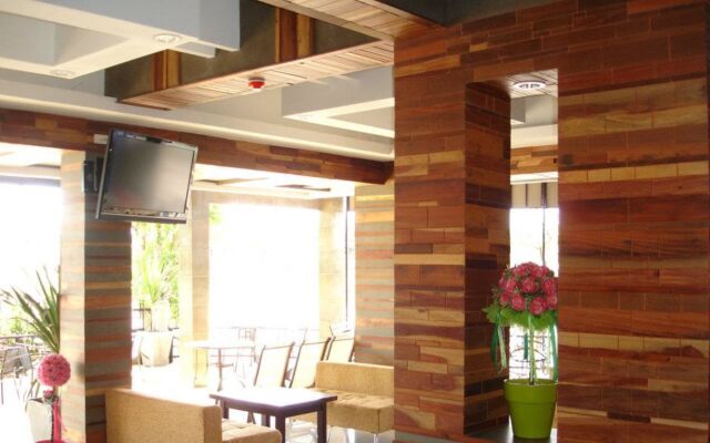 B2 Buriram Boutique & Budget Hotel