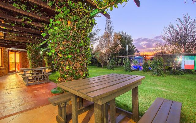 Airport Bird & Game Lodge