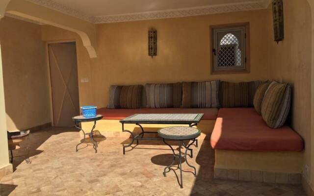 Beach side 3 Bedrooms Riad  Ref 1092