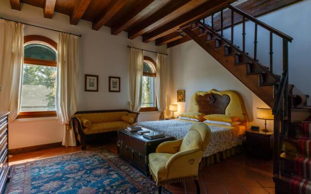 Vr-c943-fond0at - Torre dei Malaspina 6 1