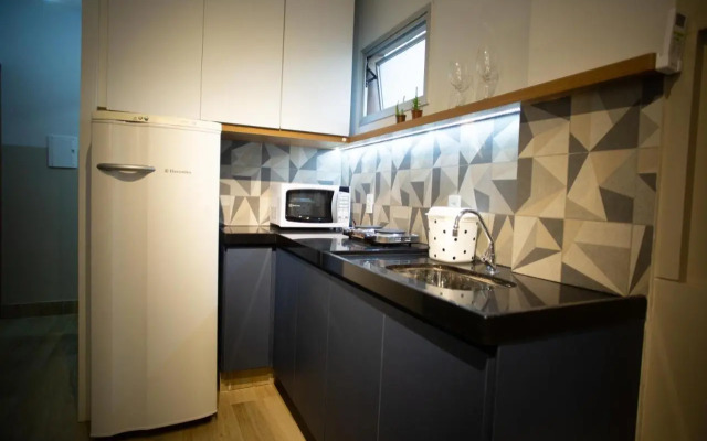 FLAT Beverly Hills 401B