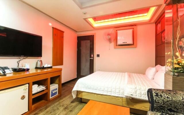 Noblesse Motel