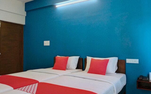 OYO 10446 Hotel 12 Degree West