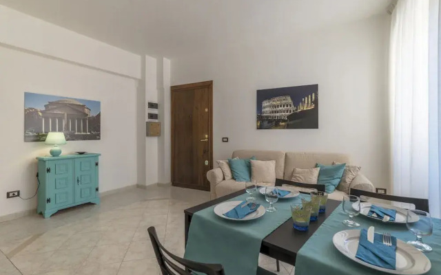 San Giovanni Apartment with Balcony