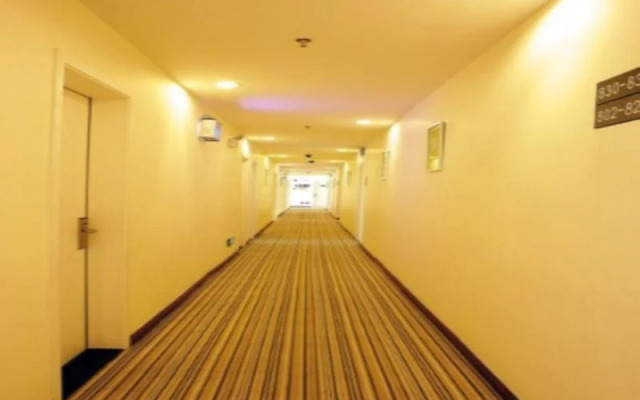 7Days Inn Huanggang Huangshang Dongmen Road