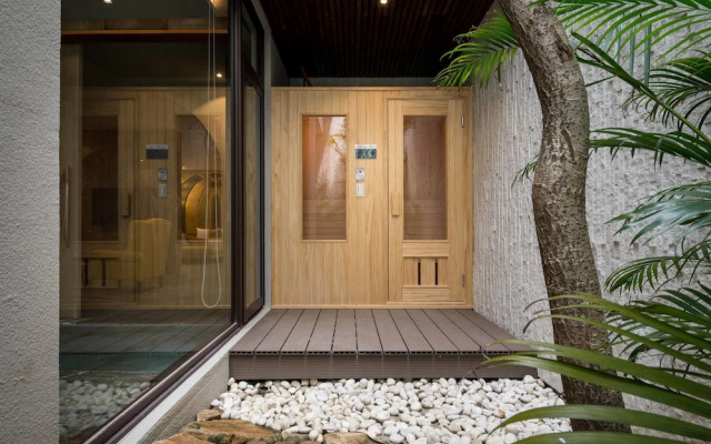 Icolour Villa