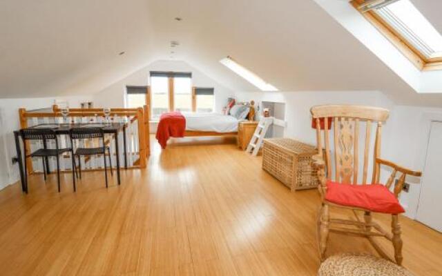 Ash Tree Barn
