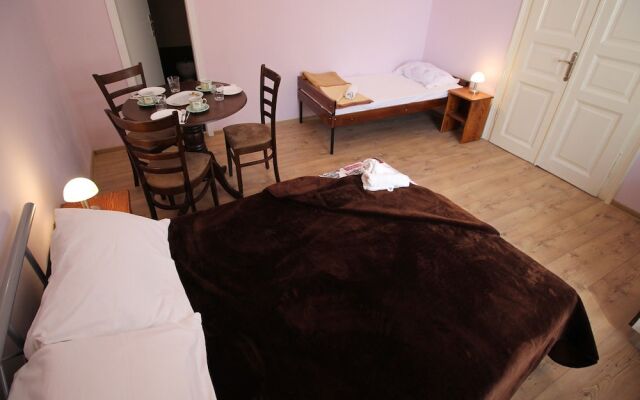 Apartment Ivona CK 1