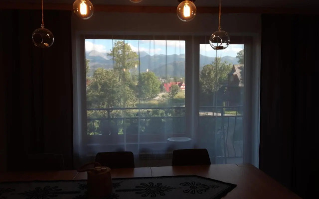 Apartament Góralska Ostoja prywatne wejście widok na Tatry