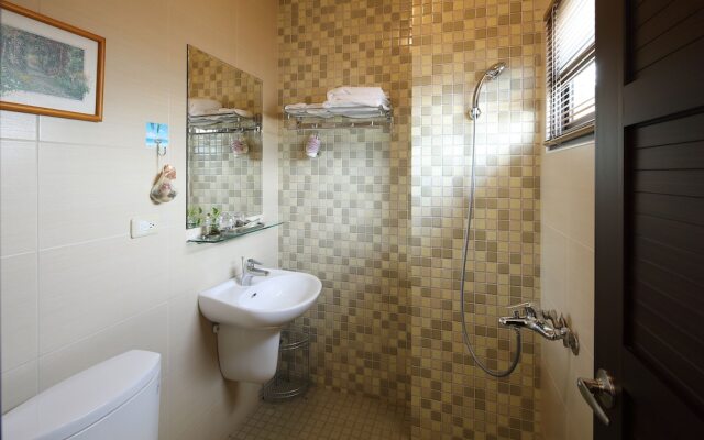 Yuli Rainbow Bridge Homestay