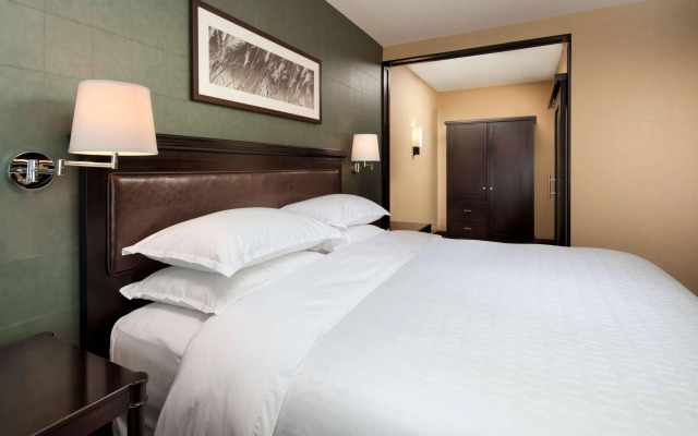Sheraton Chicago Northbrook Hotel