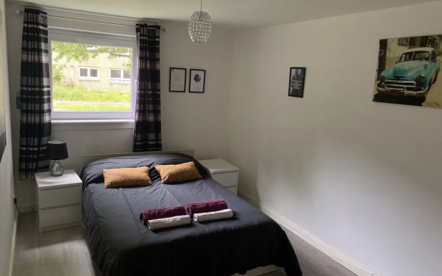 Charming 2-bed Apartment in Edinburgh City Centre