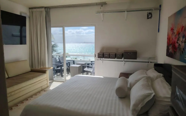 Beach front-Ocean View Studio -Hotel Sunset Fishermen condo 344/C