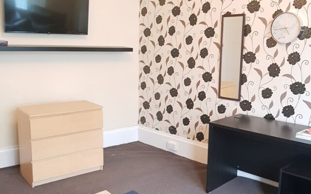 Convenient, Clean And Comfortable Flat #2