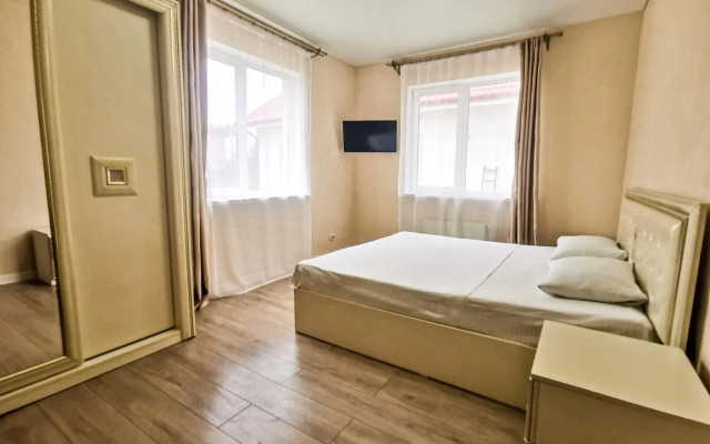 Uyutnyi dom v Siriuse v 300m ot morya