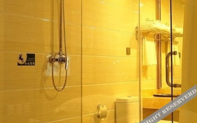 Zhongjin International Business Hotel (Weifang Railway Station North Square Taihua City)