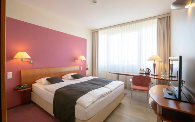 Globana Airport Hotel