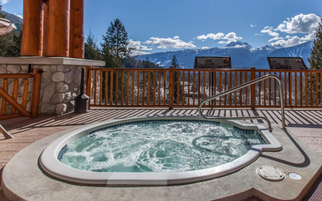 Coast Hillcrest Hotel