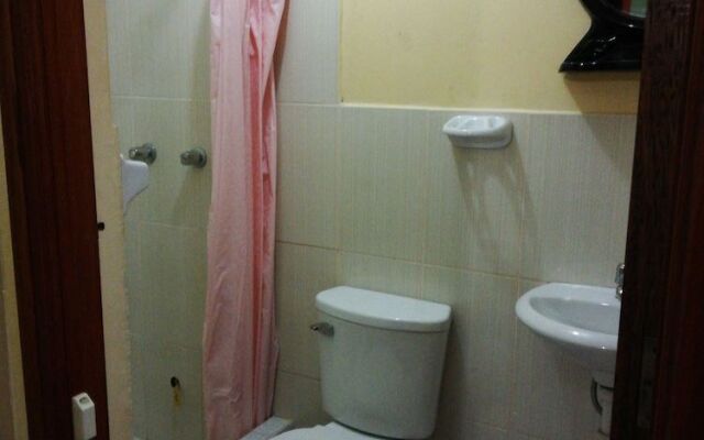 Artesonraju Hostel Huaraz
