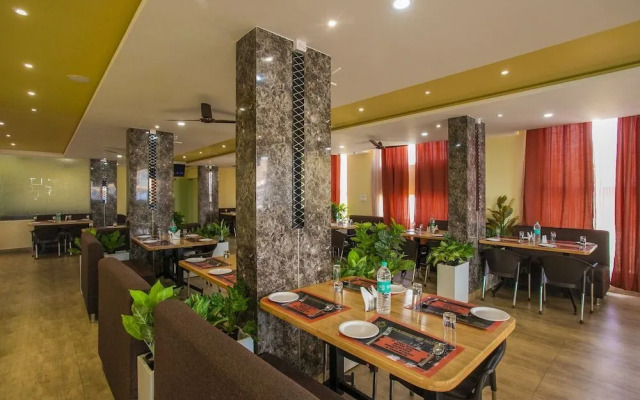 Chairmen's Hotel By OYO Rooms