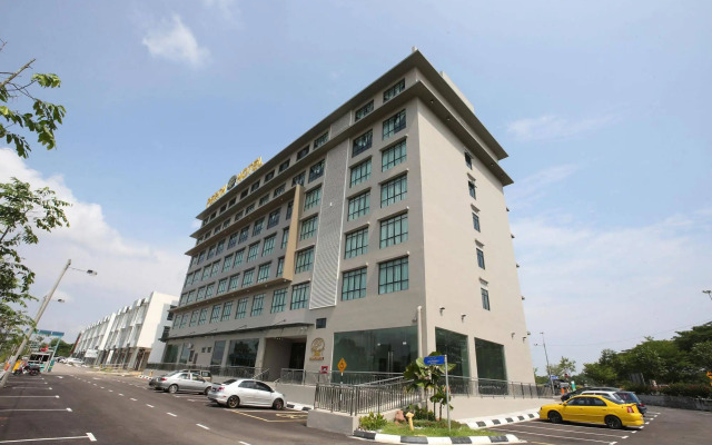 SEM9 Senai ''Formerly Known as Perth Hotel"