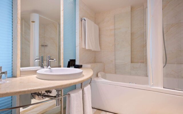 Melia Athens Hotel