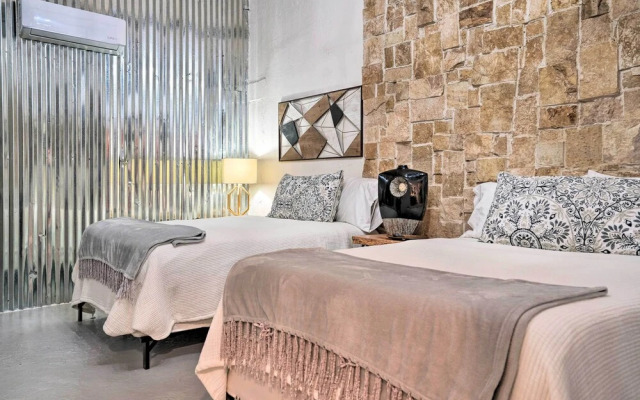 Laredo Vacation Rental - Minutes From Attractions!