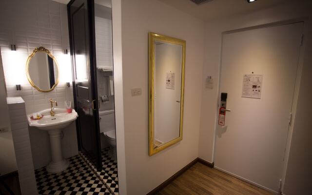 First House Hotel